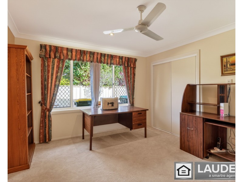 25 Mistral Place, Old Bar NSW 2430