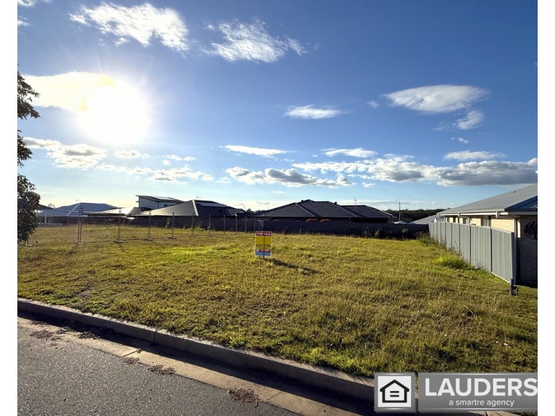13 Ondaroo Crest, Old Bar NSW 2430