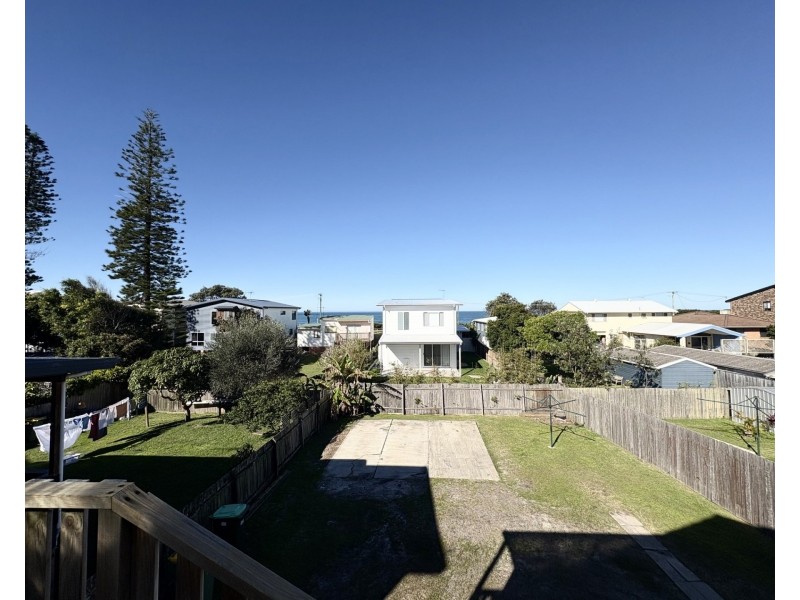 2/38 Hall Street, Old Bar NSW 2430