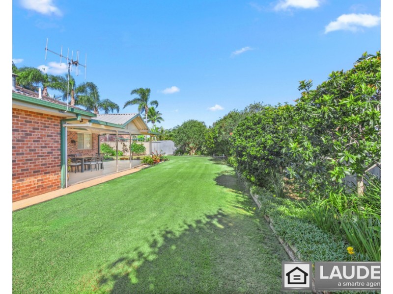6 Newlan Court, Old Bar NSW 2430