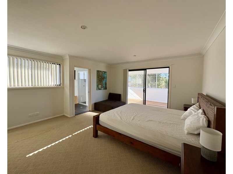 4/1 Connell Street, Old Bar NSW 2430