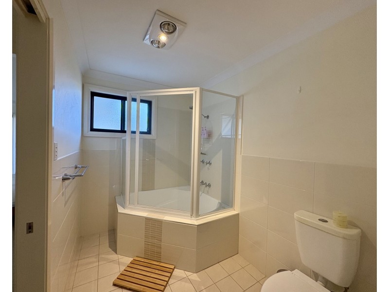 4/1 Connell Street, Old Bar NSW 2430