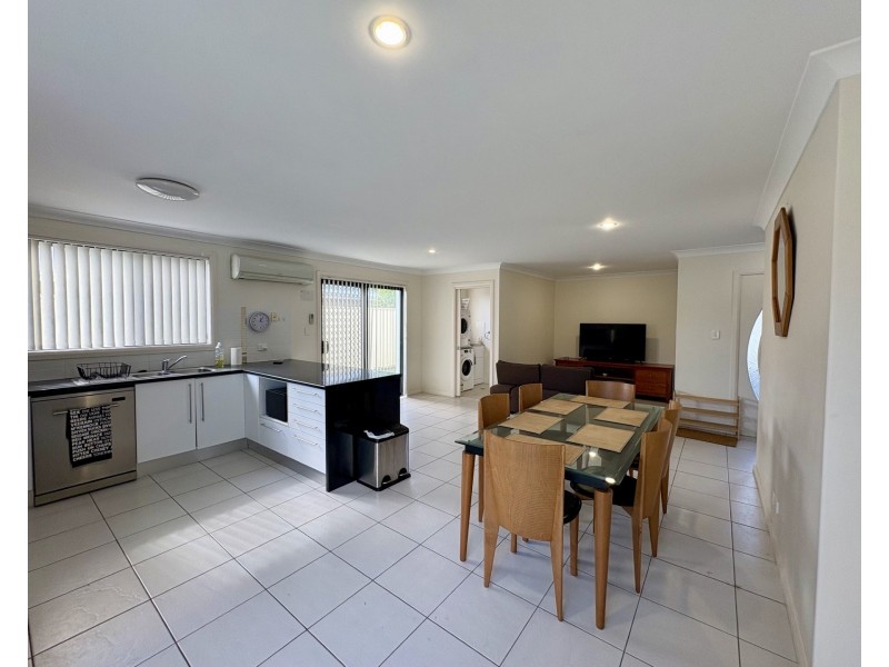 4/1 Connell Street, Old Bar NSW 2430