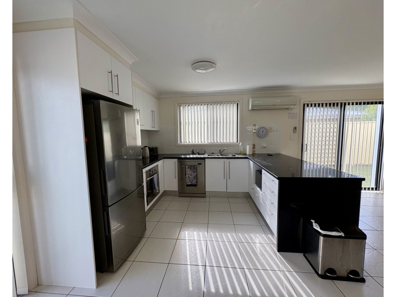 4/1 Connell Street, Old Bar NSW 2430