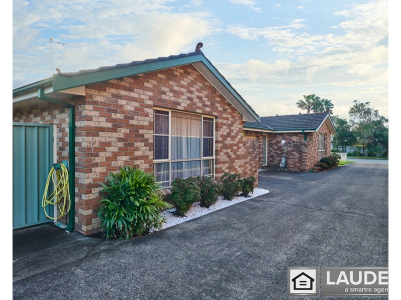 2/34 Old Bar Road, Old Bar NSW 2430