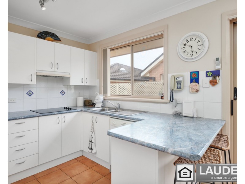 2/6 Ivy Crescent, Old Bar NSW 2430