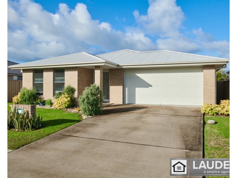 60 Albatross Way, Old Bar NSW 2430