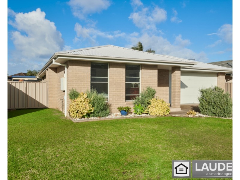 60 Albatross Way, Old Bar NSW 2430
