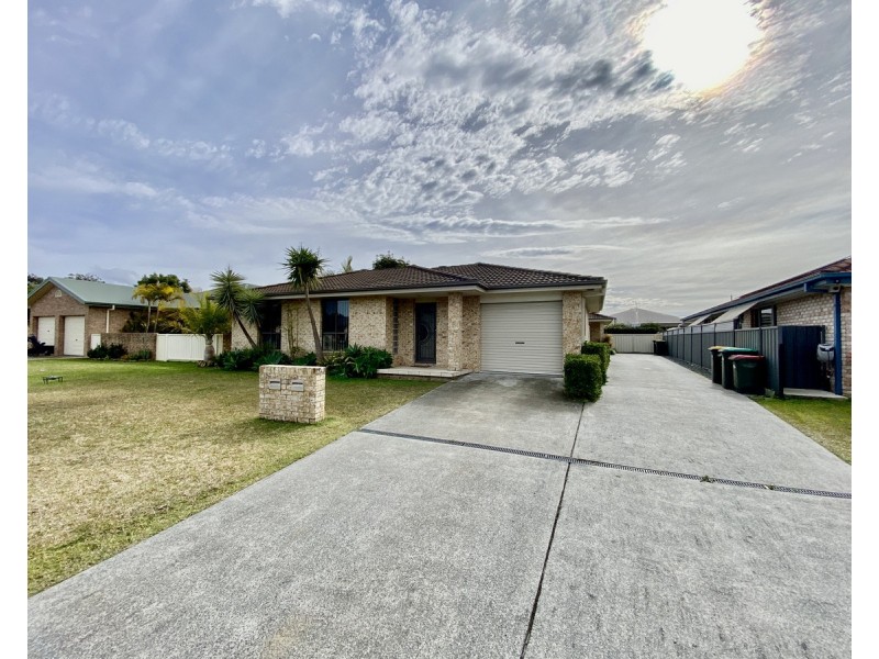 1/11 Rosier Place, Old Bar NSW 2430