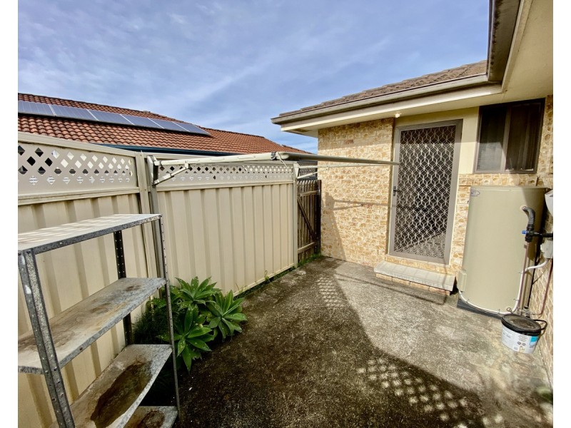 1/11 Rosier Place, Old Bar NSW 2430
