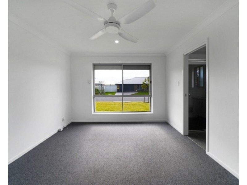 30 Marra Drive, Old Bar NSW 2430