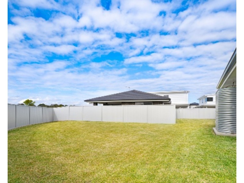 30 Marra Drive, Old Bar NSW 2430