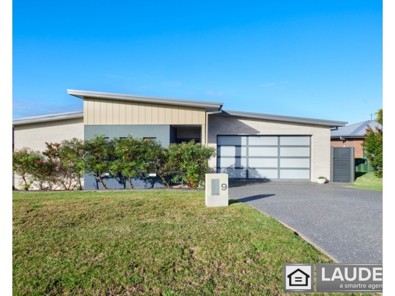 9 Marra Drive, Old Bar NSW 2430
