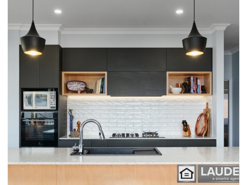 9 Marra Drive, Old Bar NSW 2430