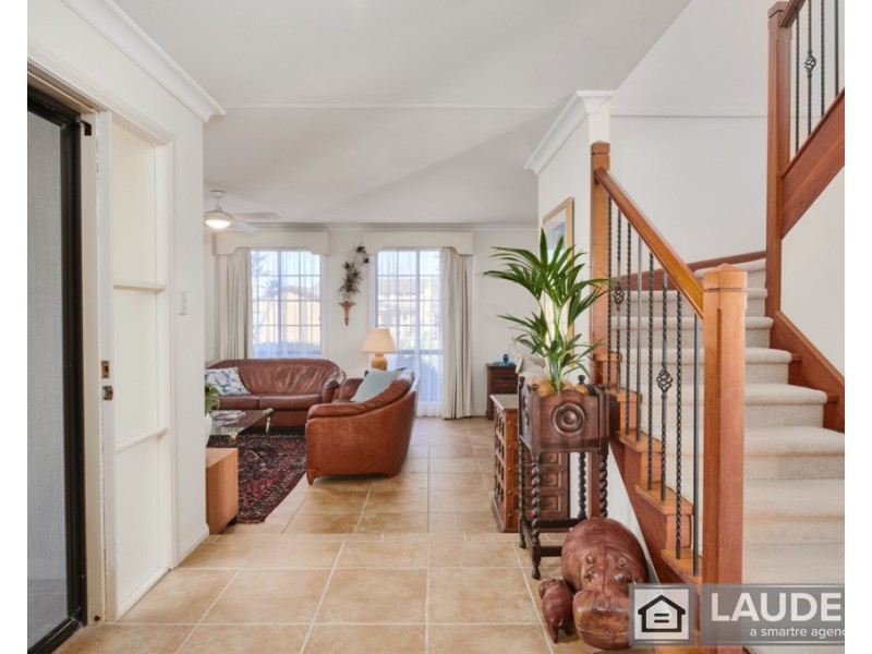 35 Pryor Crescent, Old Bar NSW 2430