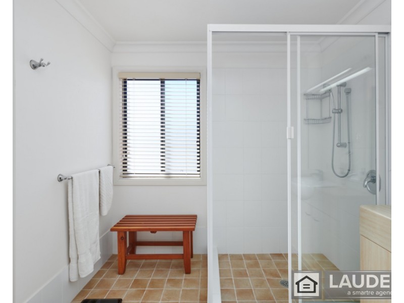 35 Pryor Crescent, Old Bar NSW 2430