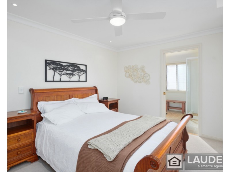 35 Pryor Crescent, Old Bar NSW 2430