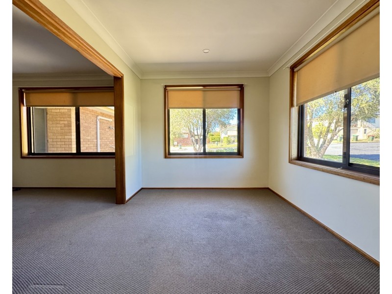 8 Jacaranda Avenue, Wingham NSW 2429