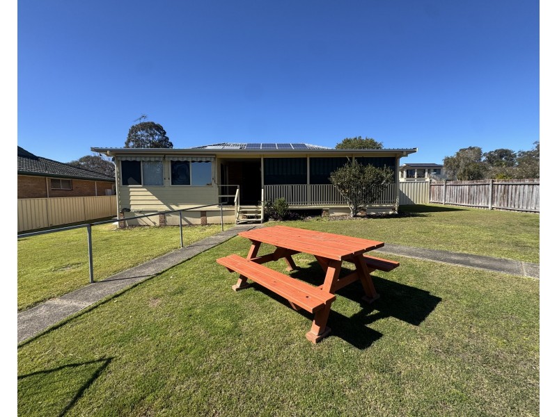 8 Jacaranda Avenue, Wingham NSW 2429