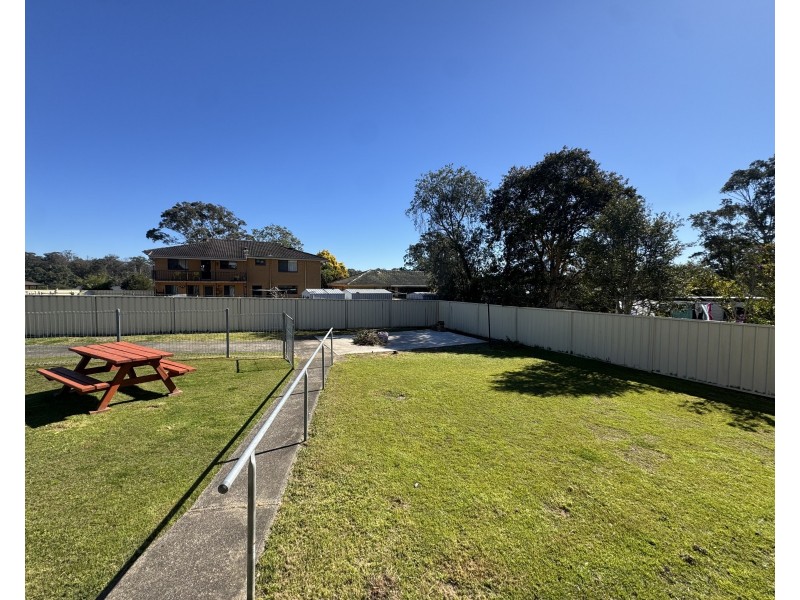 8 Jacaranda Avenue, Wingham NSW 2429