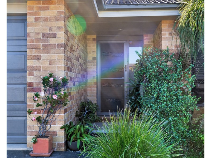 14 Mackerel Way, Old Bar NSW 2430