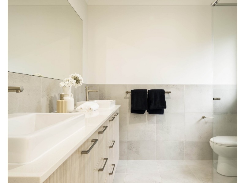 15 Ondaroo Crest, Old Bar NSW 2430