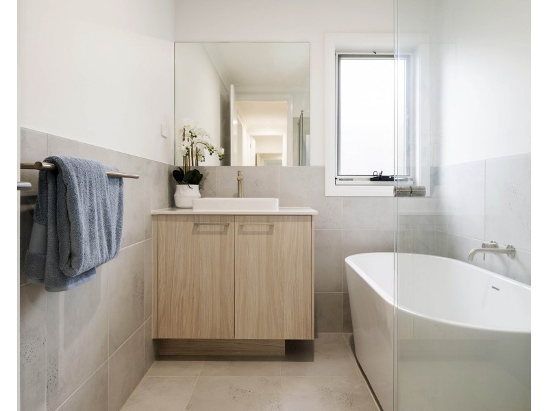 15 Ondaroo Crest, Old Bar NSW 2430