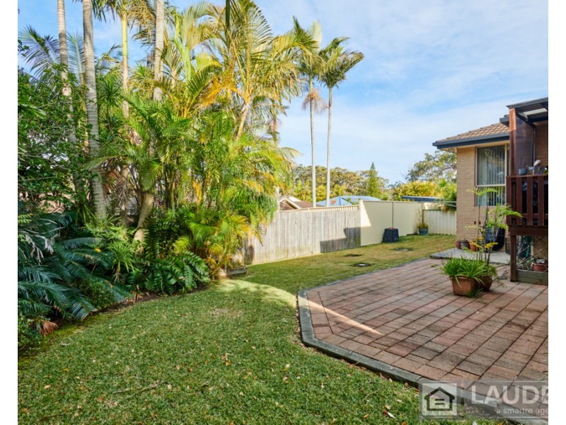 12 Carrabeen Drive, Old Bar NSW 2430