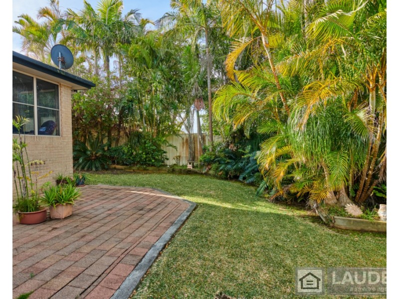 12 Carrabeen Drive, Old Bar NSW 2430