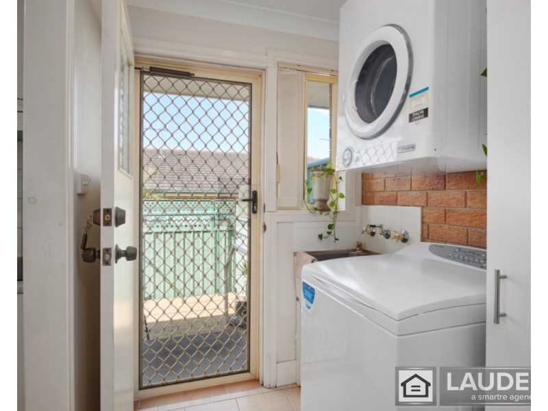 1/76 Old Bar Road, Old Bar NSW 2430