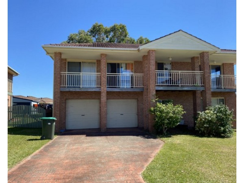 7 Pryor Crescent, Old Bar NSW 2430