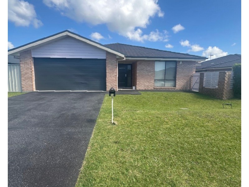 24 Bluehaven Drive, Old Bar NSW 2430