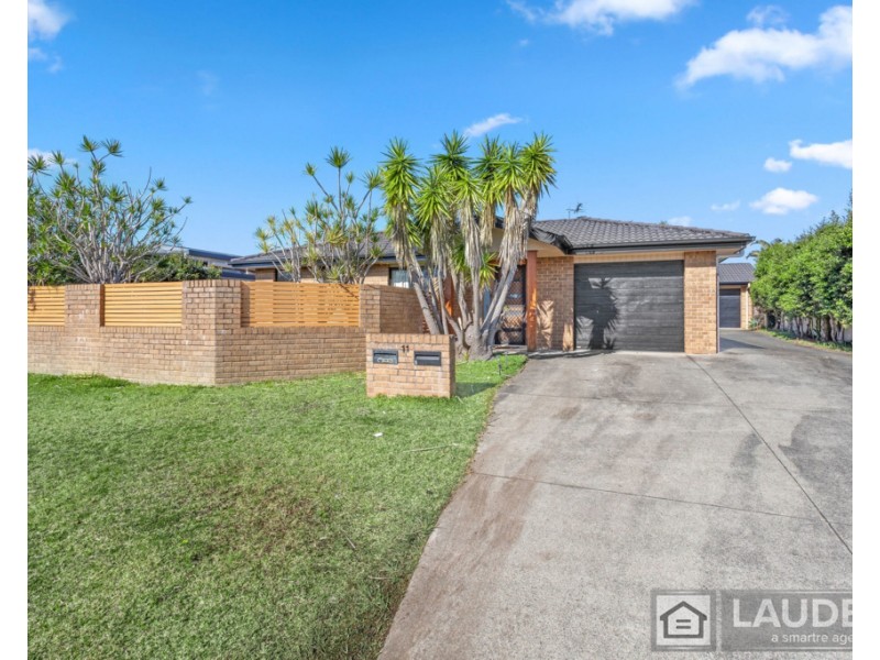 1/11 Yellowfin Avenue, Old Bar NSW 2430