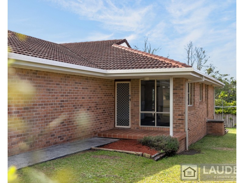 2/5 Wyden Street, Old Bar NSW 2430