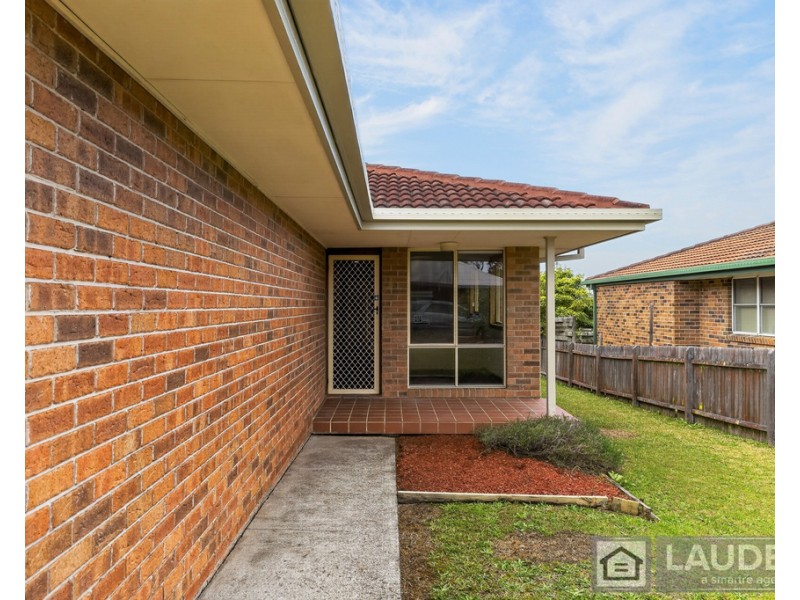 2/5 Wyden Street, Old Bar NSW 2430
