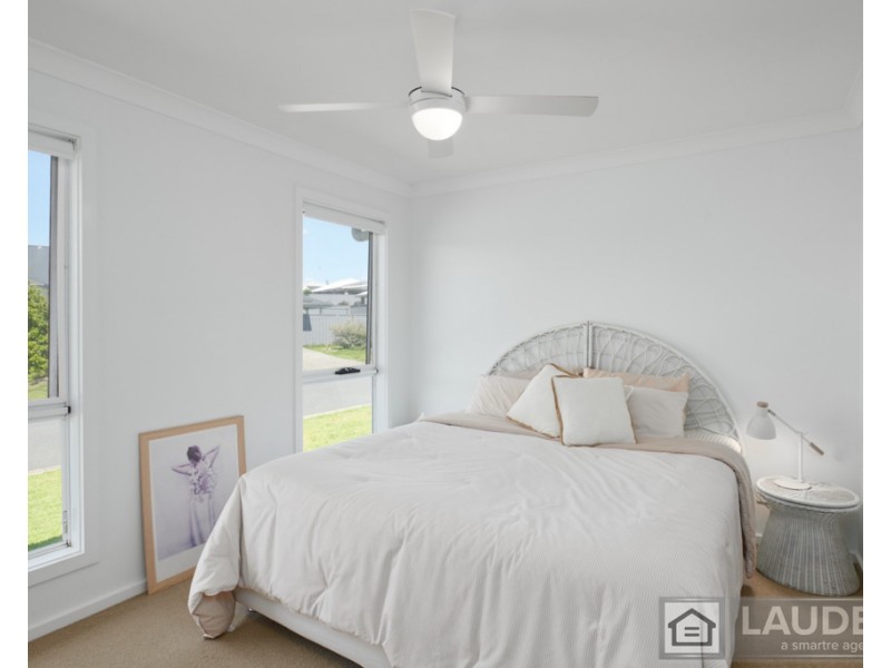 18 Marra Drive, Old Bar NSW 2430