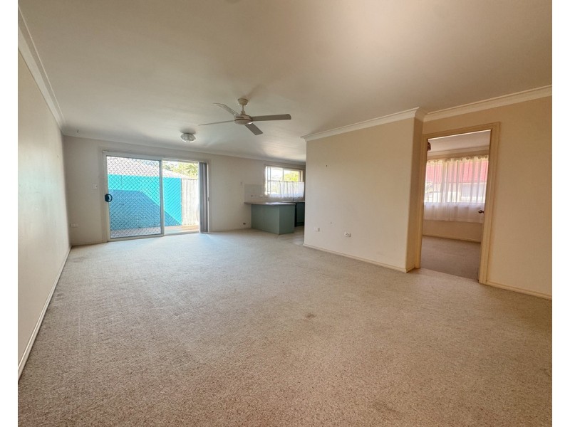 3/66 Old Bar Road, Old Bar NSW 2430