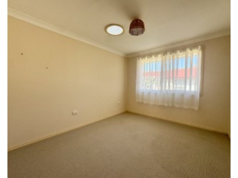 3/66 Old Bar Road, Old Bar NSW 2430