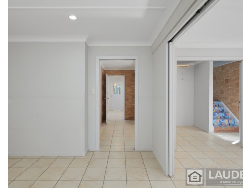 5 Pacific Parade, Old Bar NSW 2430