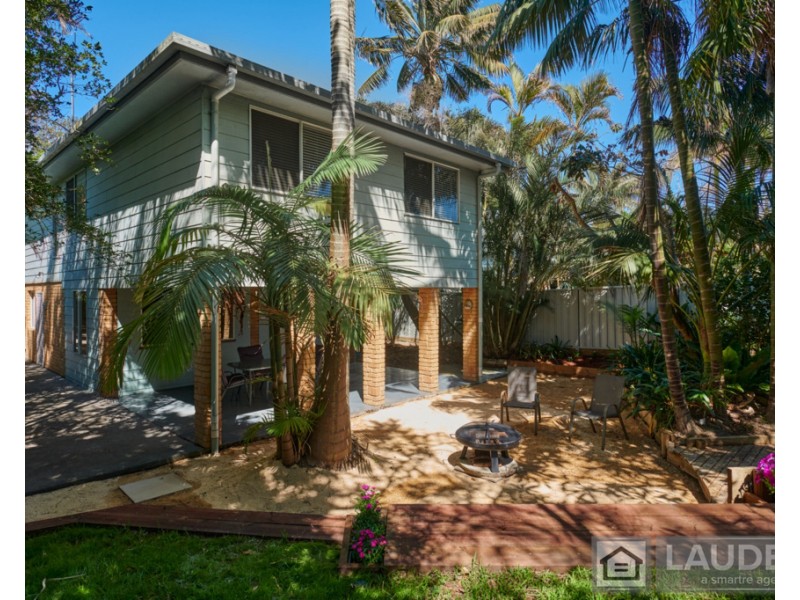 5 Pacific Parade, Old Bar NSW 2430