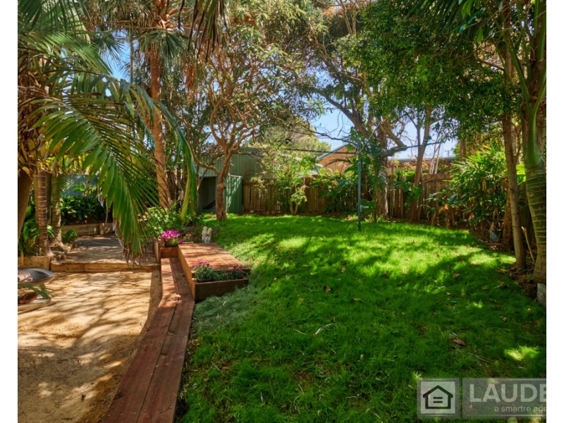 5 Pacific Parade, Old Bar NSW 2430
