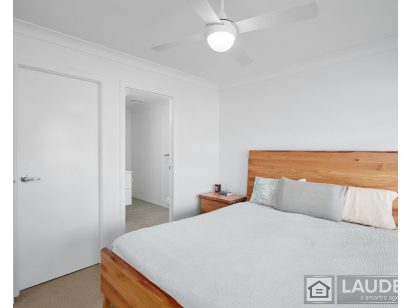 1 Auvergne Way, Old Bar NSW 2430