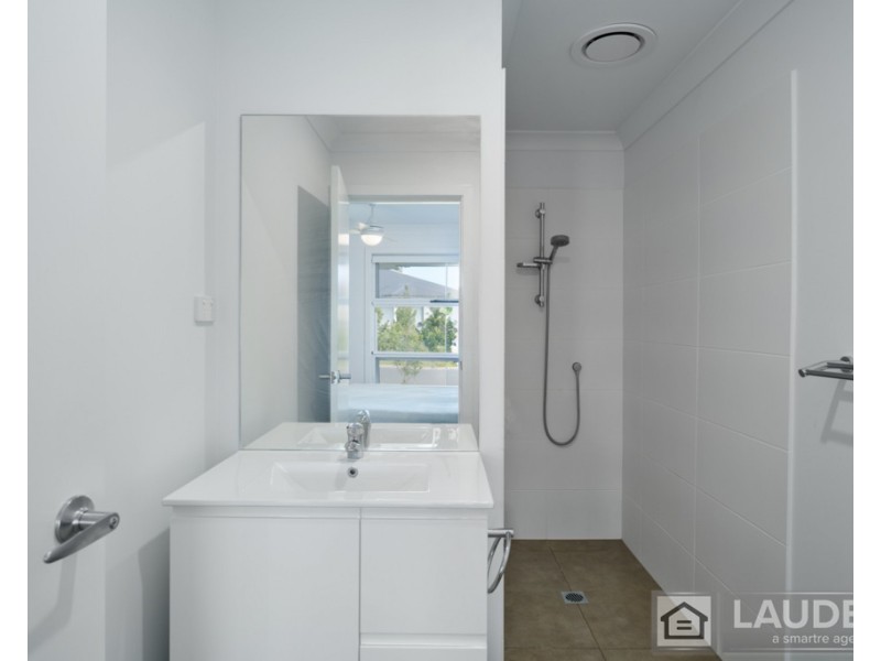 1 Auvergne Way, Old Bar NSW 2430