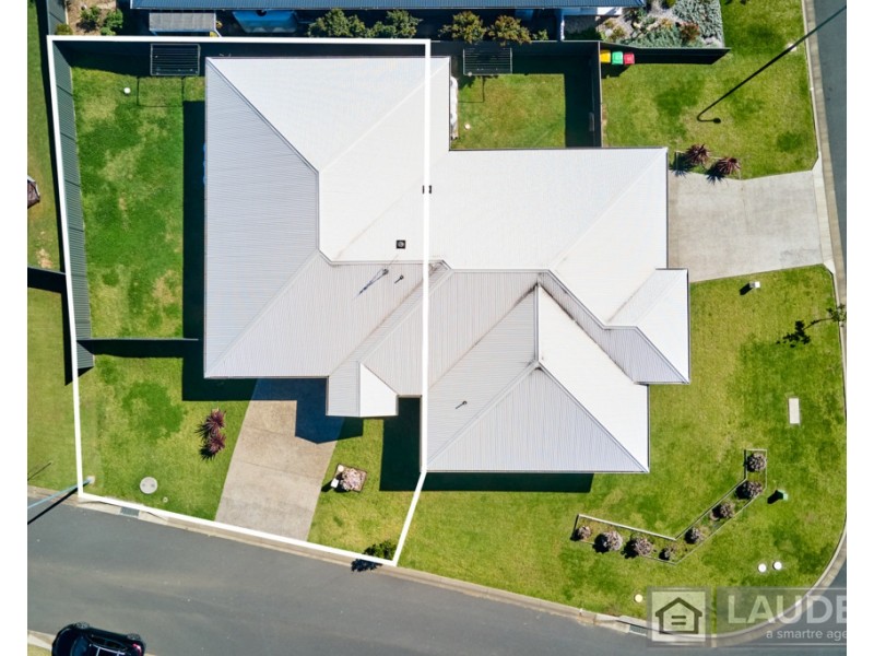 1 Auvergne Way, Old Bar NSW 2430
