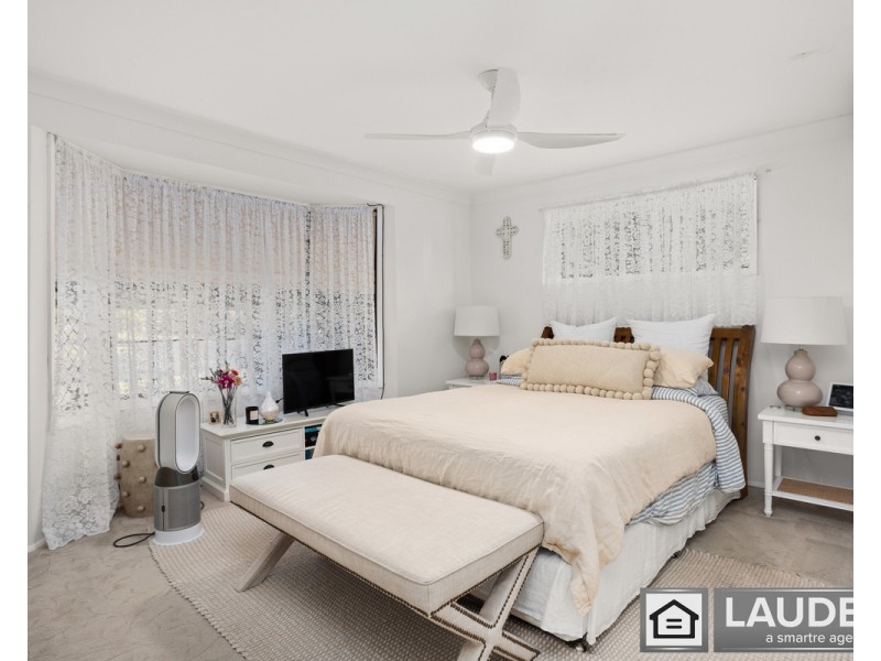 2 Joel Drive, Old Bar NSW 2430