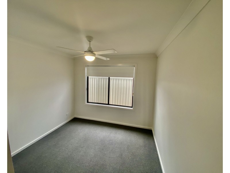 4B Bular Close, Old Bar NSW 2430