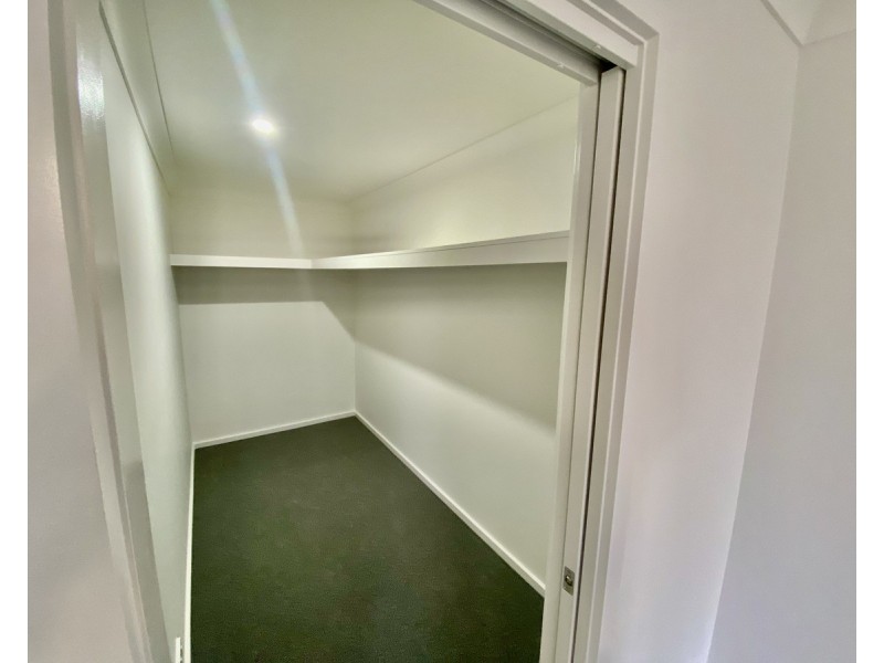 4B Bular Close, Old Bar NSW 2430