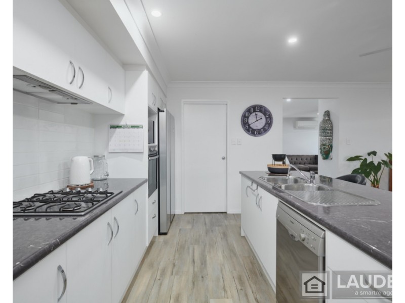 17 Trevally Avenue, Old Bar NSW 2430