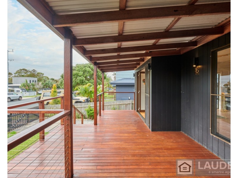 42 Hall Street, Old Bar NSW 2430