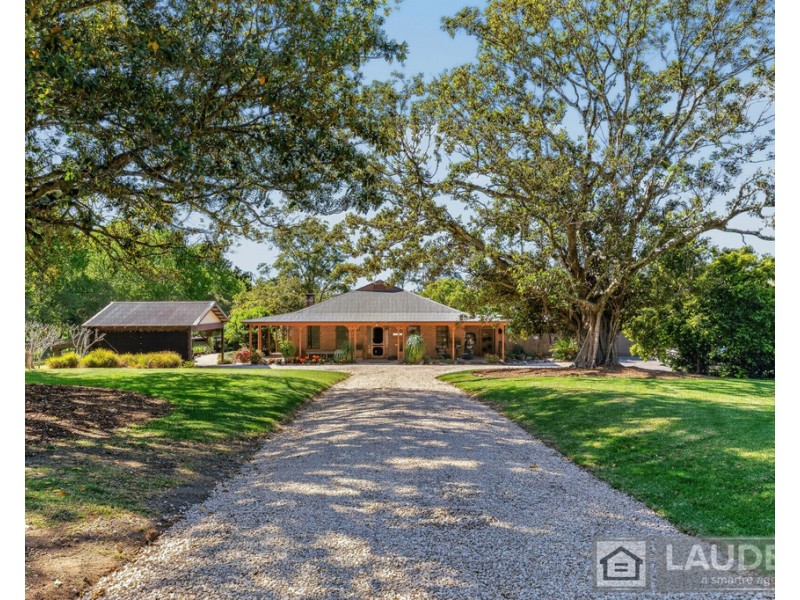 191 Ferry Road, Oxley Island NSW 2430